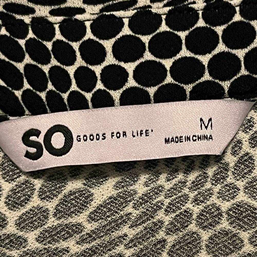 SO Goods for Life Black and White Fitted Button Up Shirt - Picture 3 of 3